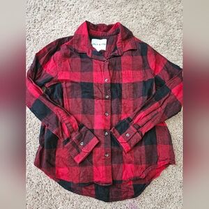 Lola river small red black flannel button down long sleeve sweater